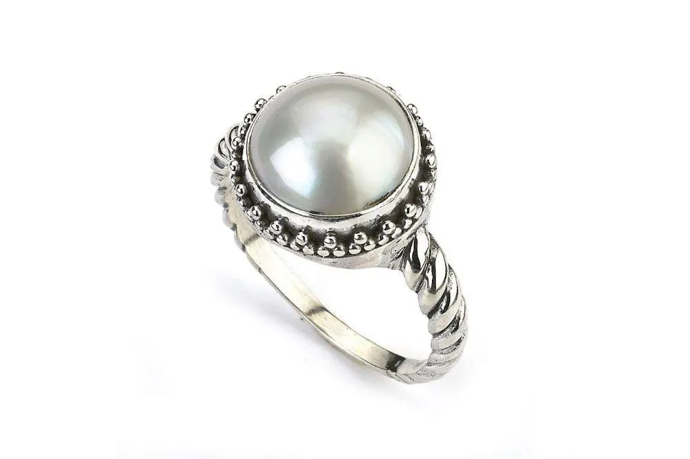 Batur Ring- White Mabel Pearl