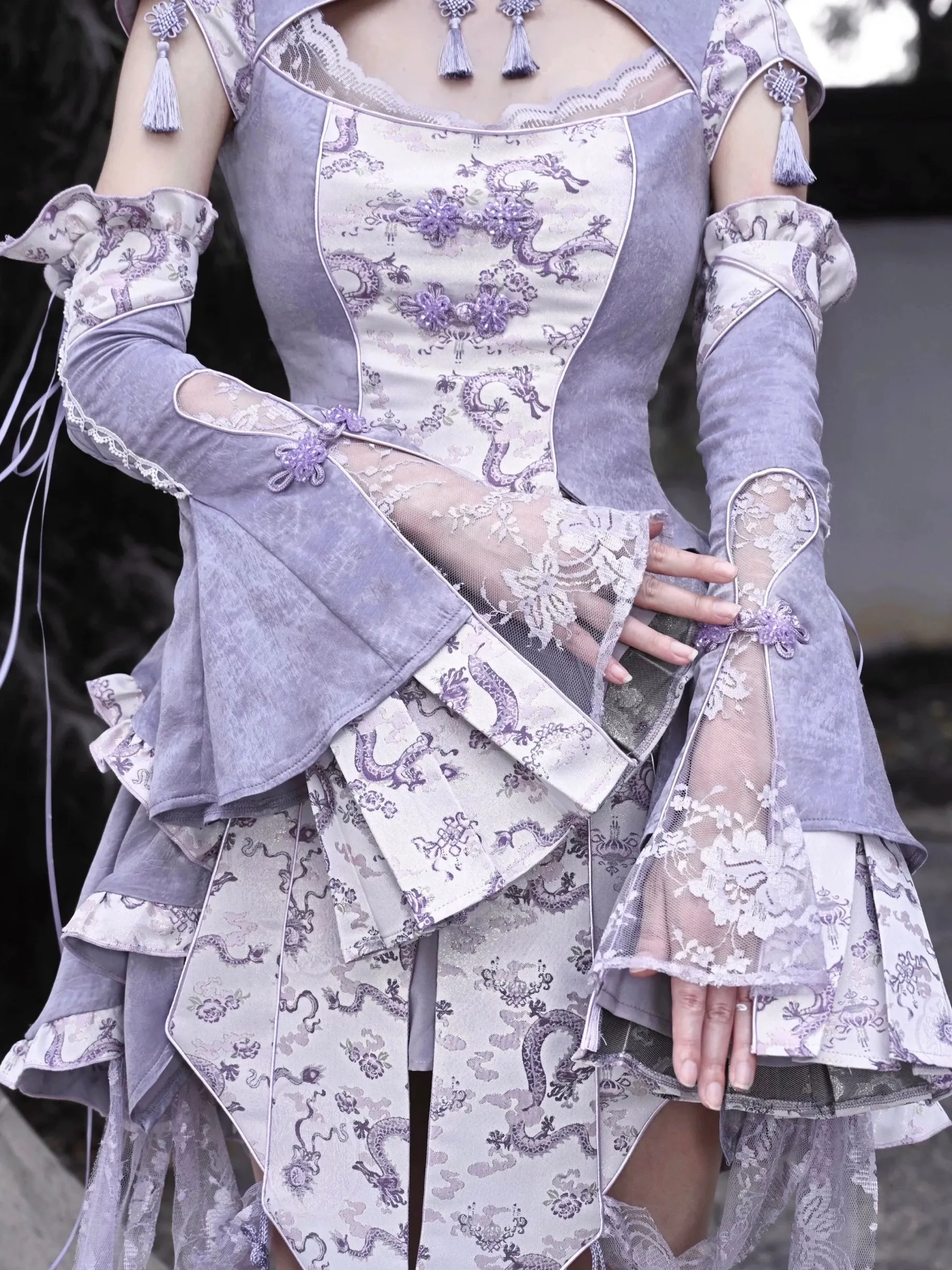 [Blood Supply] Dragon In Wisteria Japanese Princess Sleeves