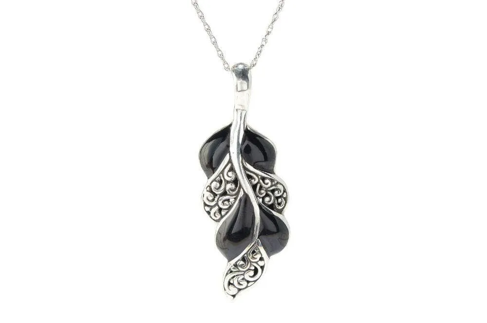 Cascada Leaf Pendant- Black Shell