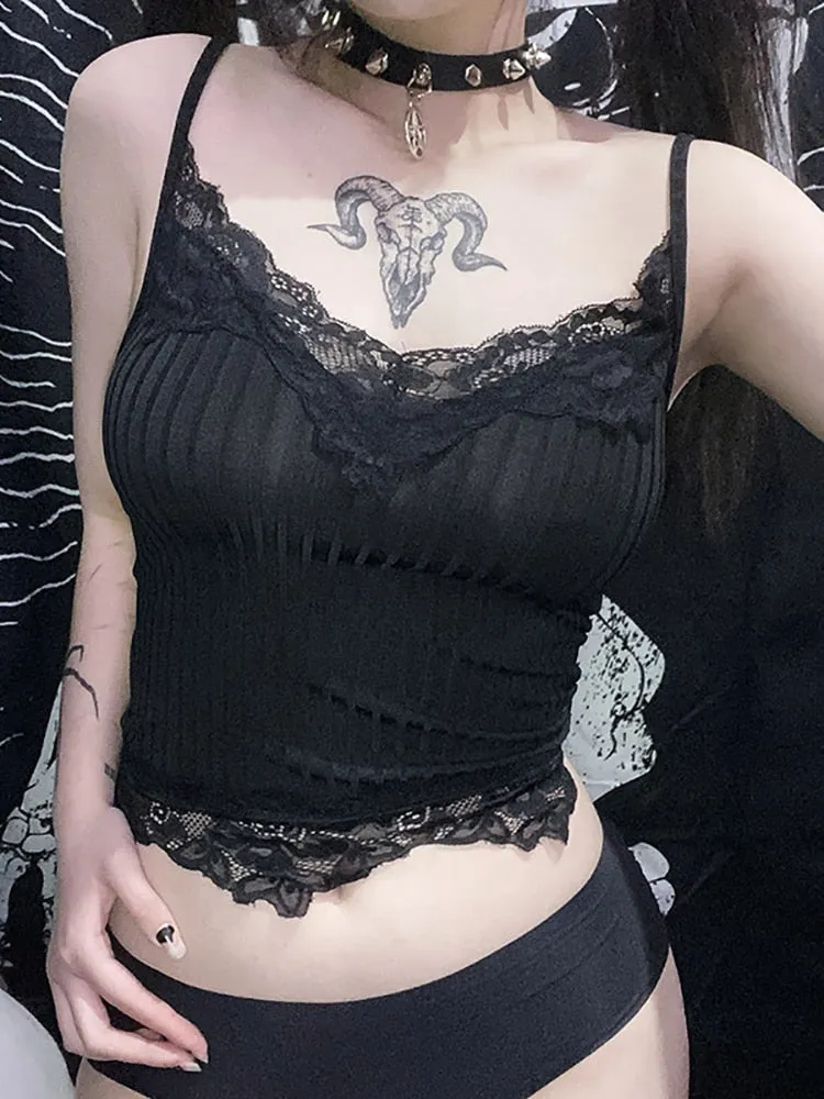 Eng anliegendes Crop Top mit Trägern für Frauen
