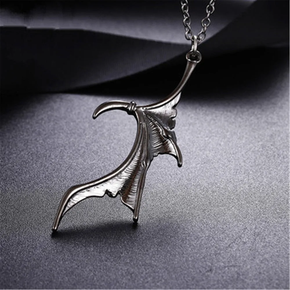 Gothic Punk Devil Wing Couple Necklace for Women Men Dragon Wing Love Heart Pendant Necklace Friendship Necklaces Family Jewelry