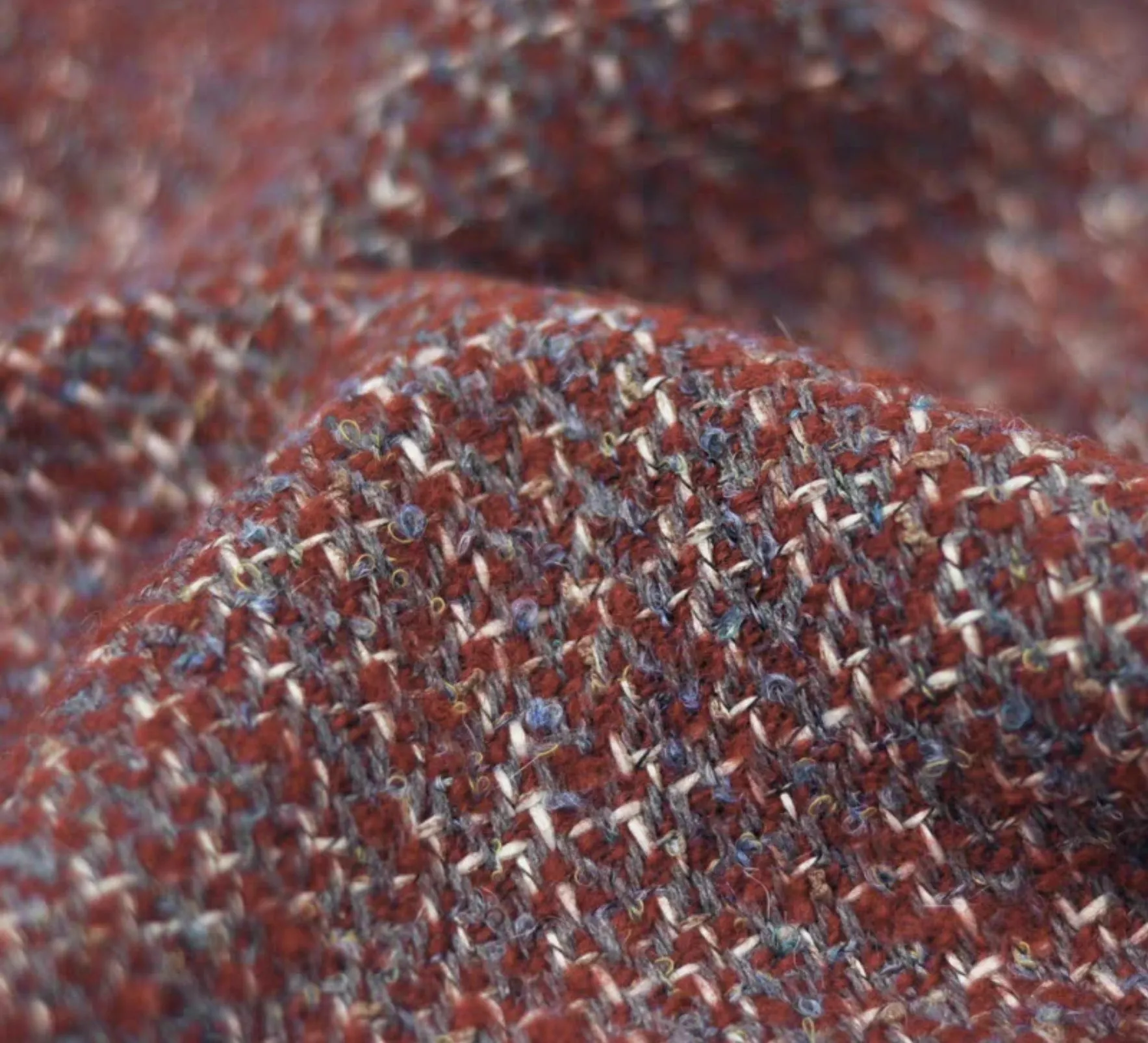 High-end woolen small fragrant woven wool coat fabric Gold silk Icelandic tweed suit clothing fabric