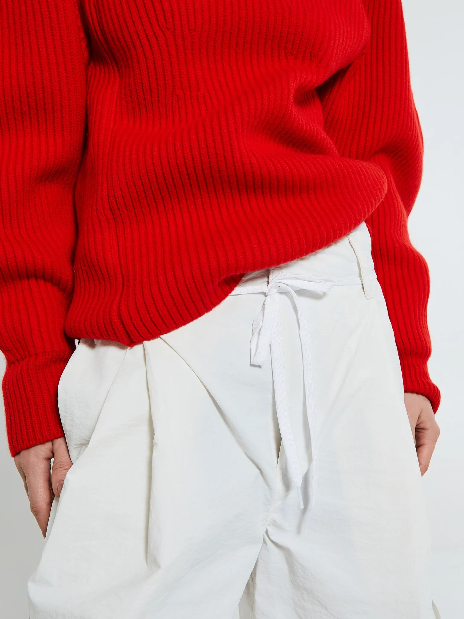 Hringbraut Cargo Pants in White