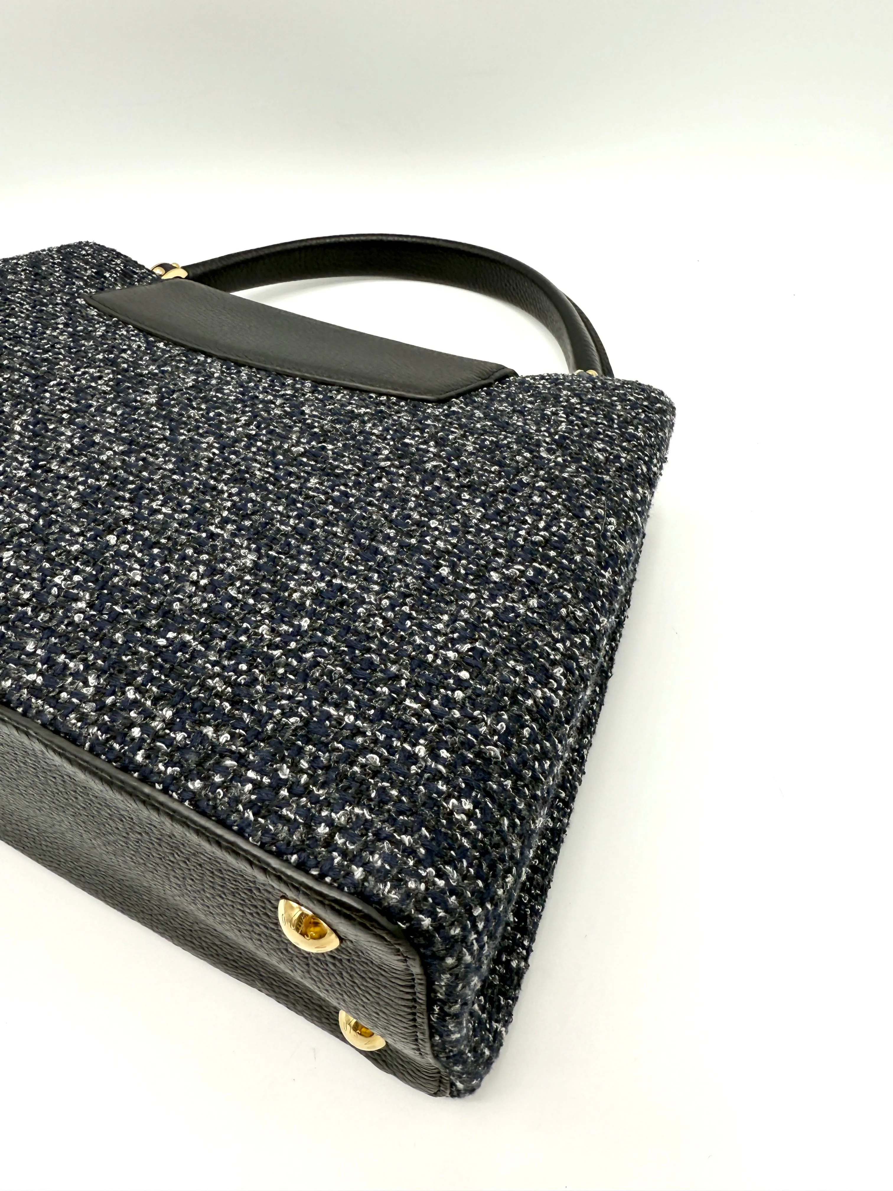 Navy/Grey/White Woven Tweed Capucines MM