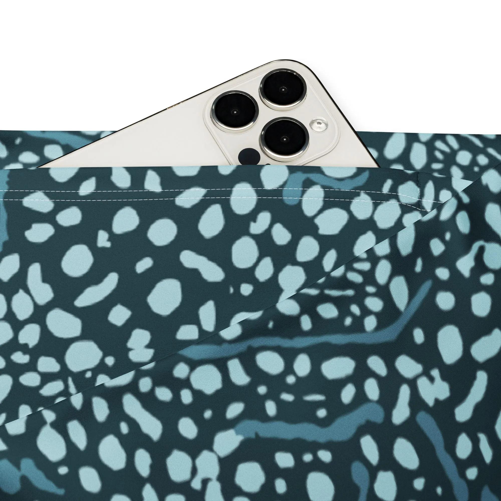 Whale Shark Flare leggings
